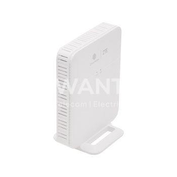 たろ DIESEL([イリョウ/フクショク]ディーゼル) / SOLITUDE FROM